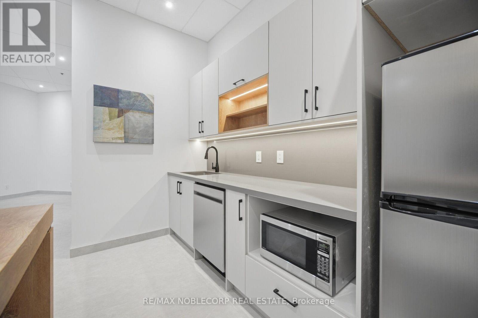 36 - 4040 Steeles Avenue W, Vaughan, Ontario  L4L 4Y5 - Photo 36 - N13715638