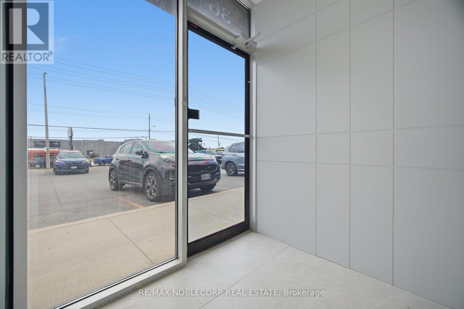 36 - 4040 Steeles Avenue W, Vaughan, Ontario  L4L 4Y5 - Photo 7 - N13715638