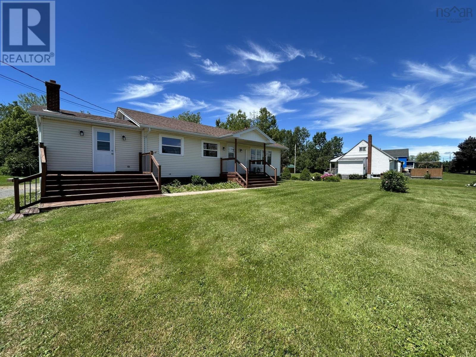 826 1 Highway, Mount Denson, Nova Scotia  B0P 1L0 - Photo 2 - 202615997