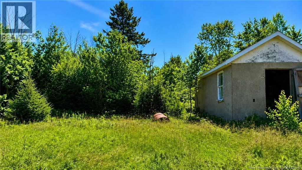 3671 Morais, Bas-Caraquet, New Brunswick E1W 5Y1 - Photo 7 - NB146460