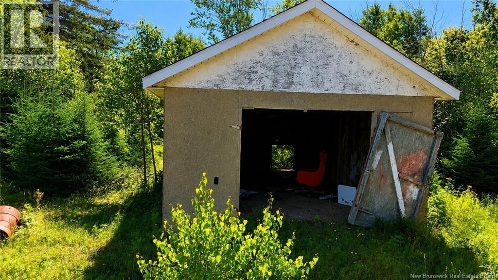 3671 Morais, Bas-Caraquet, New Brunswick E1W 5Y1 - Photo 8 - NB146460