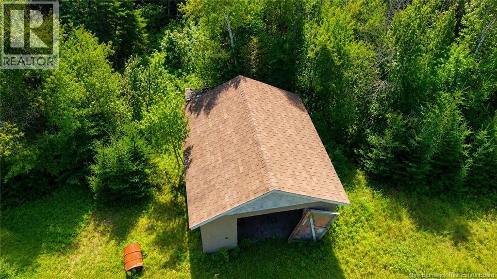 3671 Morais, Bas-Caraquet, New Brunswick E1W 5Y1 - Photo 9 - NB146460