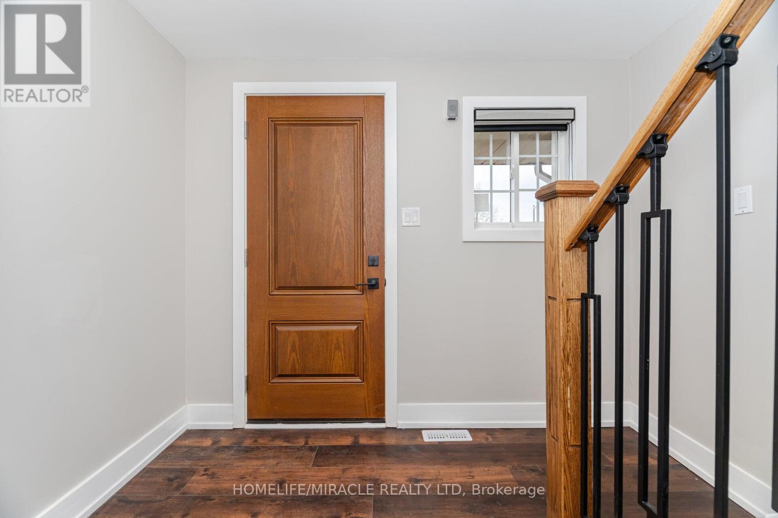 340 Dunsmore Lane, Barrie (Georgian Drive), Ontario  L4M 7B2 - Photo 6 - S13715564