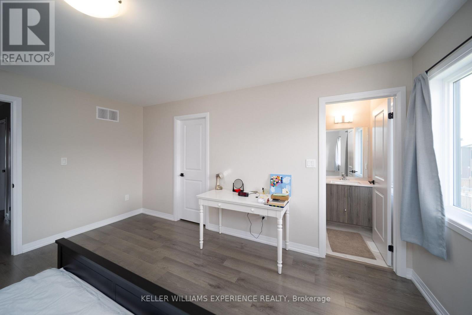 147 Turnberry Lane, Barrie (Painswick South), Ontario  L9J 0M4 - Photo 10 - S13715634