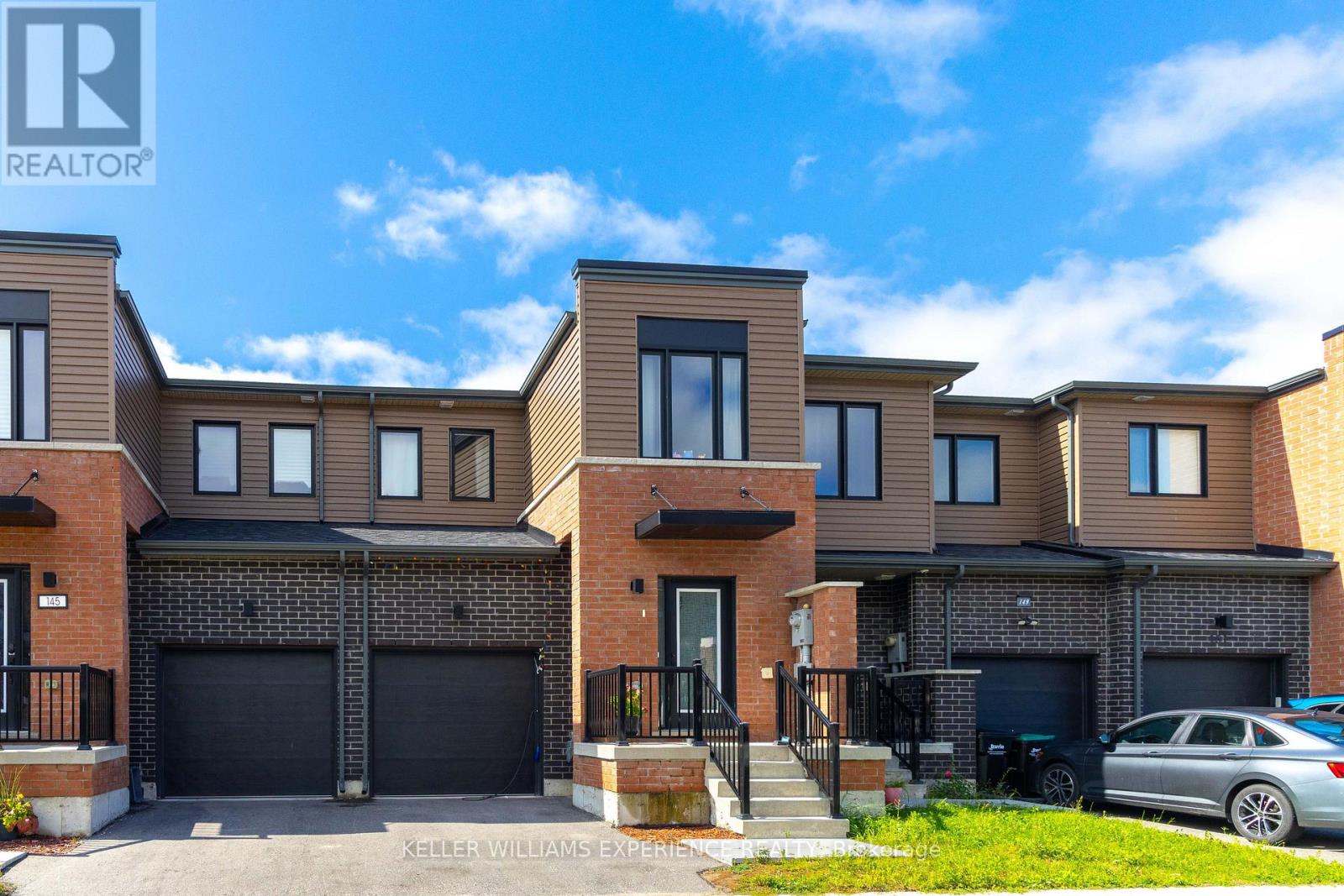 147 Turnberry Lane, Barrie (Painswick South), Ontario  L9J 0M4 - Photo 2 - S13715634