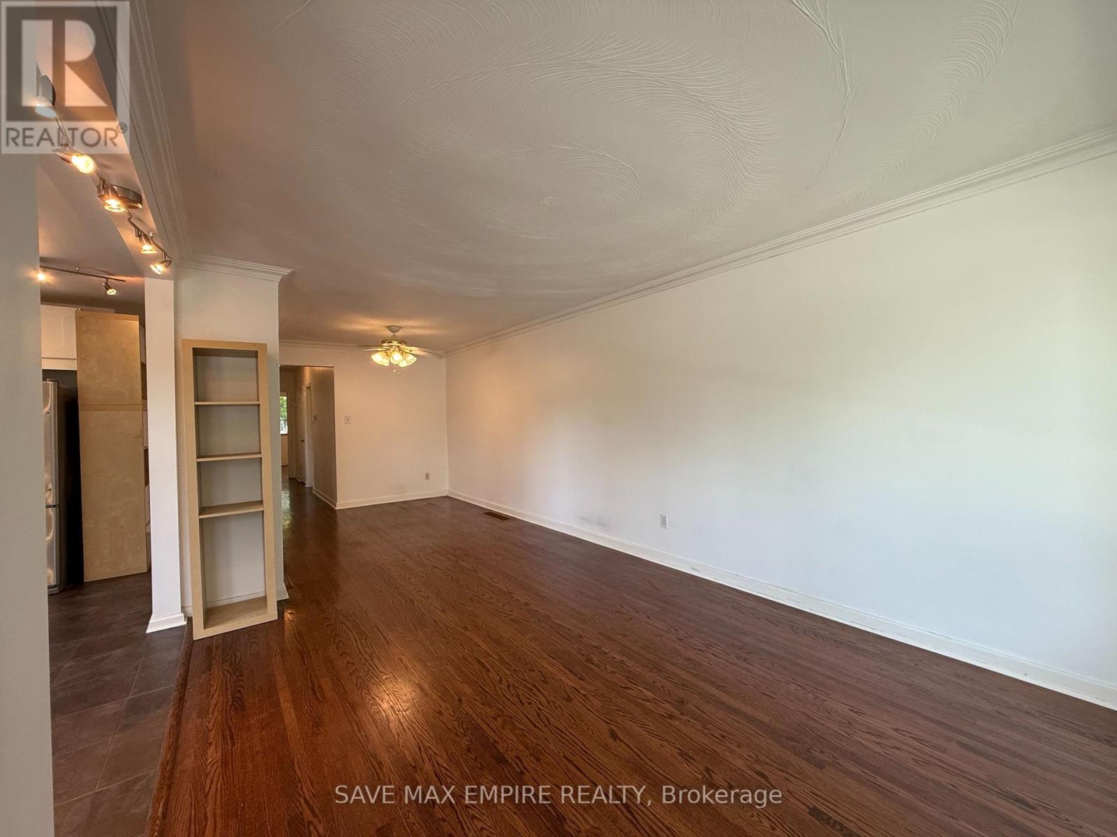 1560 Sandgate Crescent, Mississauga, Ontario  L5J 2E5 - Photo 5 - W13715642