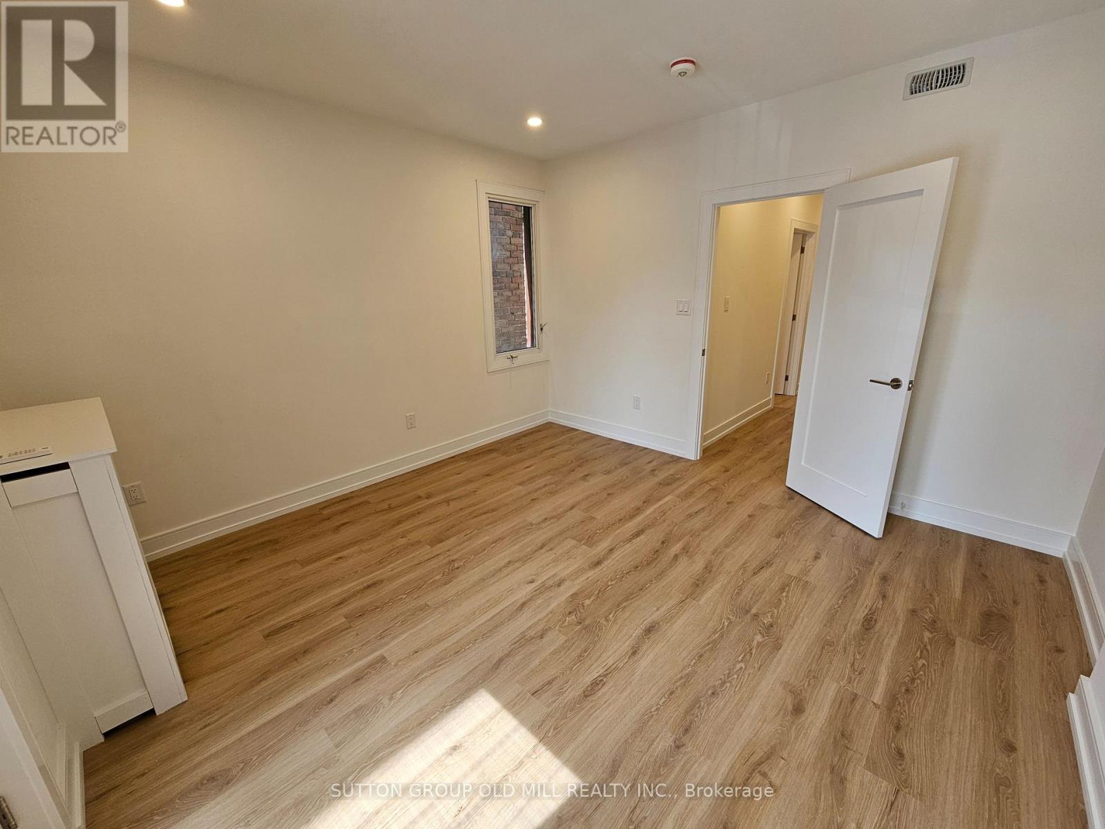 2nd Floor - 3293 Dundas Street W, Toronto, Ontario  M6P 2A5 - Photo 6 - W13715692
