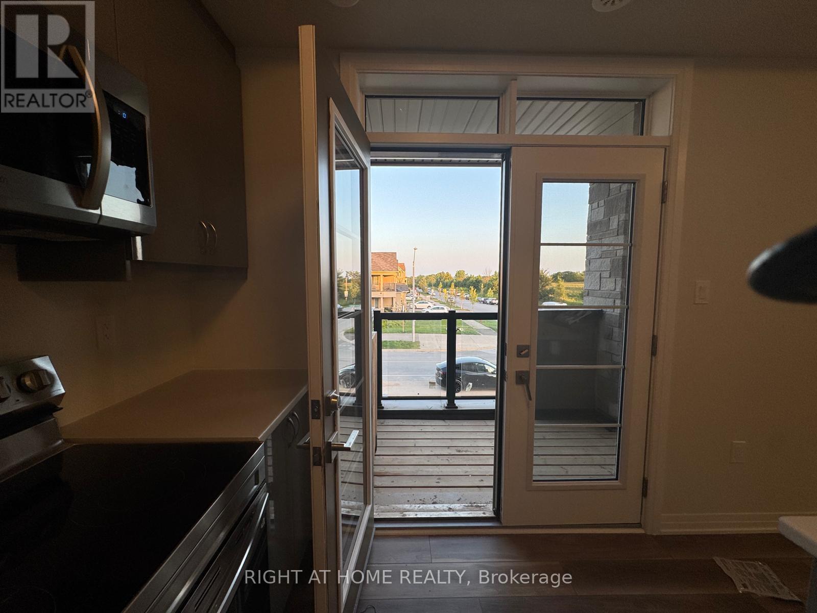 44 - 869 North Waterdown Drive, Hamilton, Ontario  L8B 1W4 - Photo 10 - X13715542