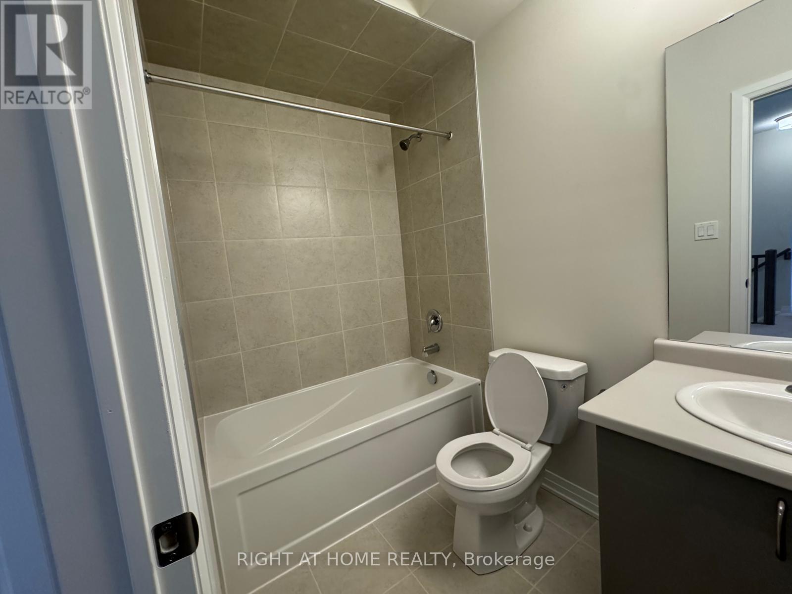 44 - 869 North Waterdown Drive, Hamilton, Ontario  L8B 1W4 - Photo 24 - X13715542