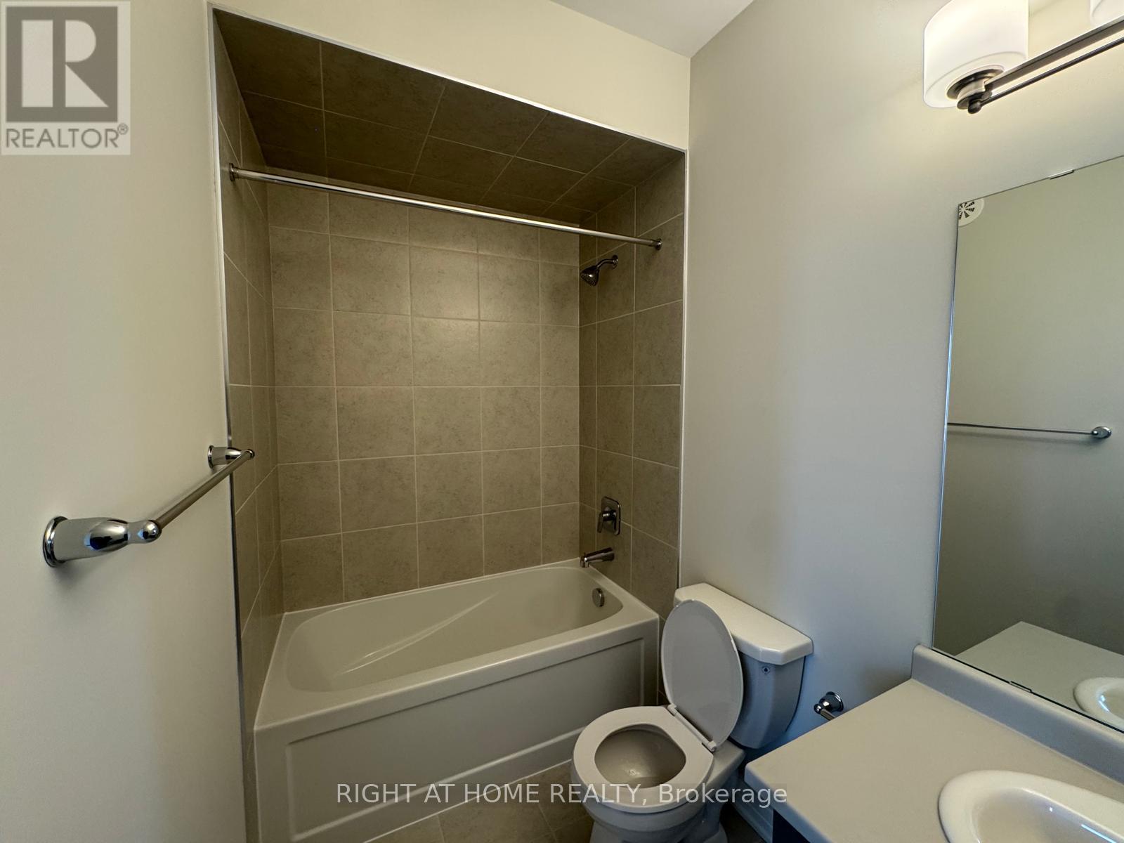 44 - 869 North Waterdown Drive, Hamilton, Ontario  L8B 1W4 - Photo 36 - X13715542