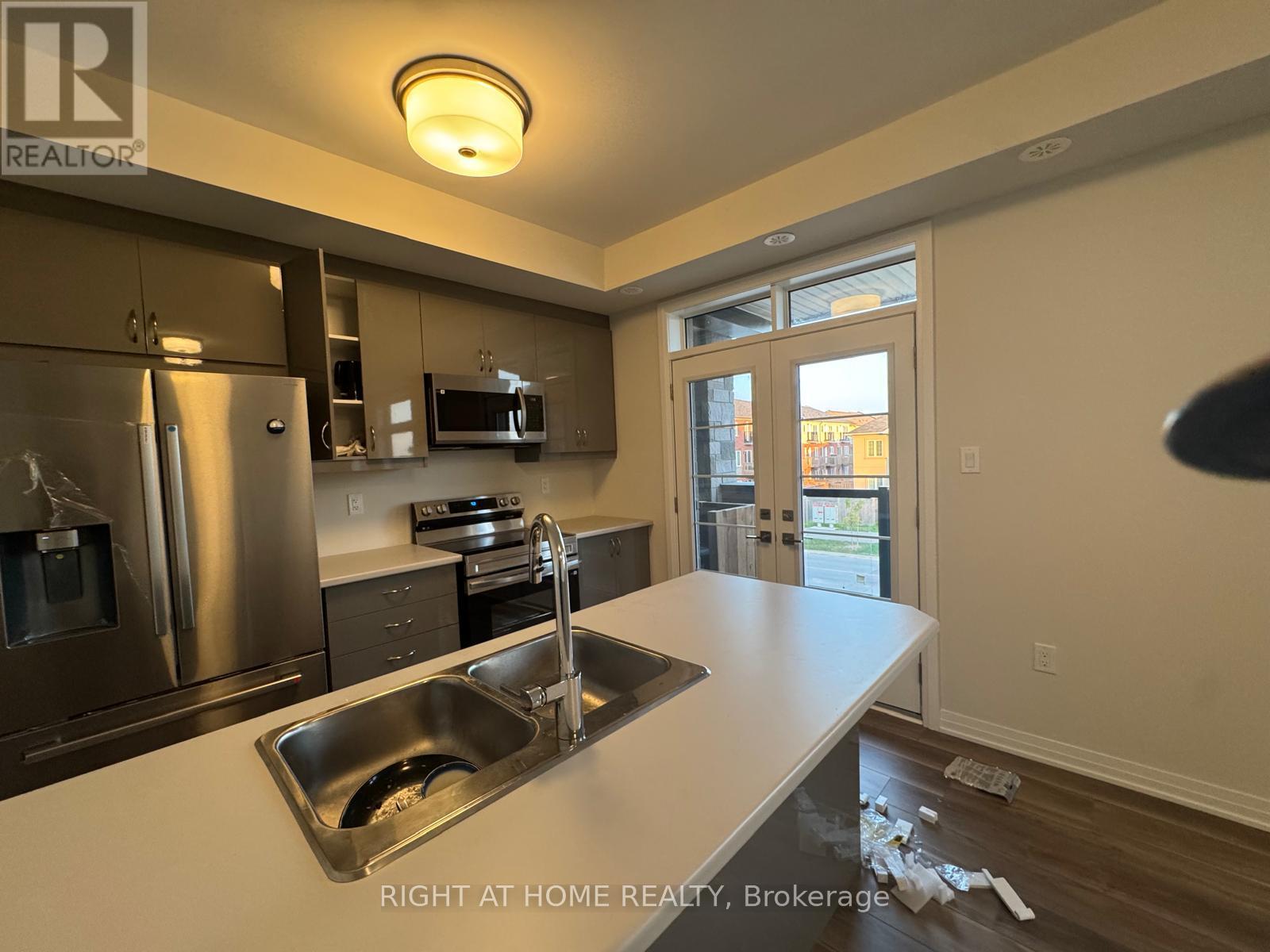 44 - 869 North Waterdown Drive, Hamilton, Ontario  L8B 1W4 - Photo 8 - X13715542