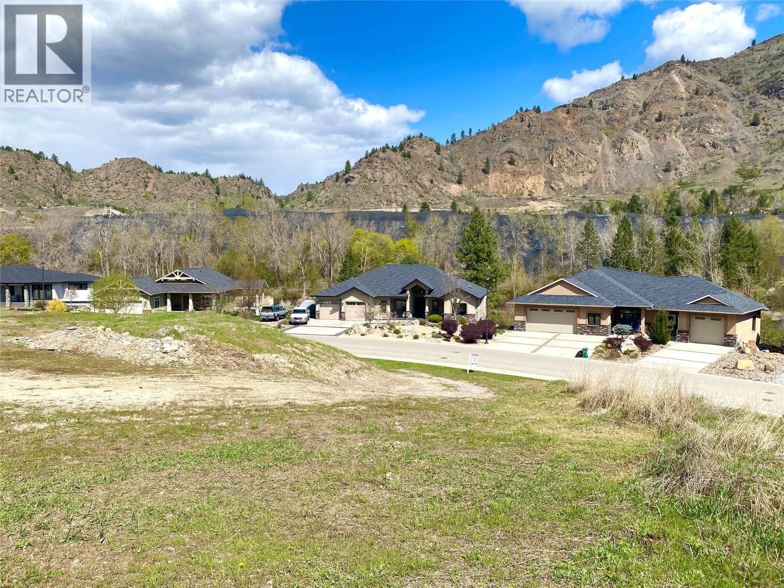 8721 RIVERSIDE Drive, Grand Forks, British Columbia