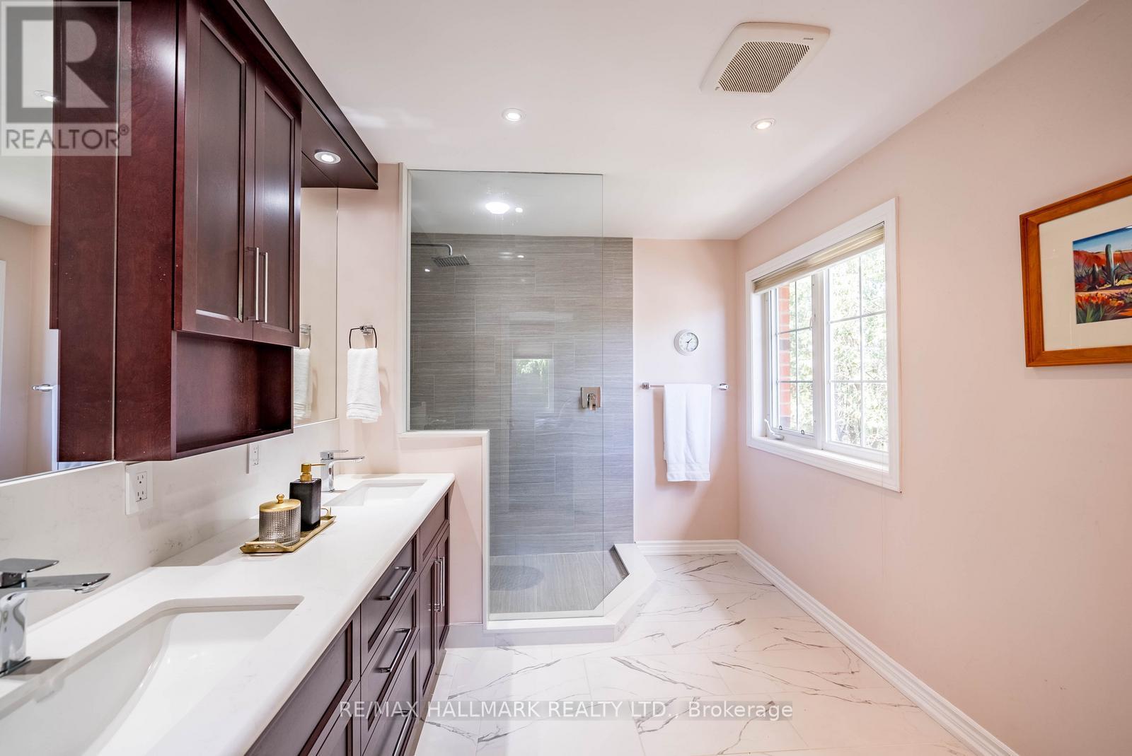 160 Park Drive, Whitchurch-Stouffville, Ontario  L4A 1J6 - Photo 28 - N13235896