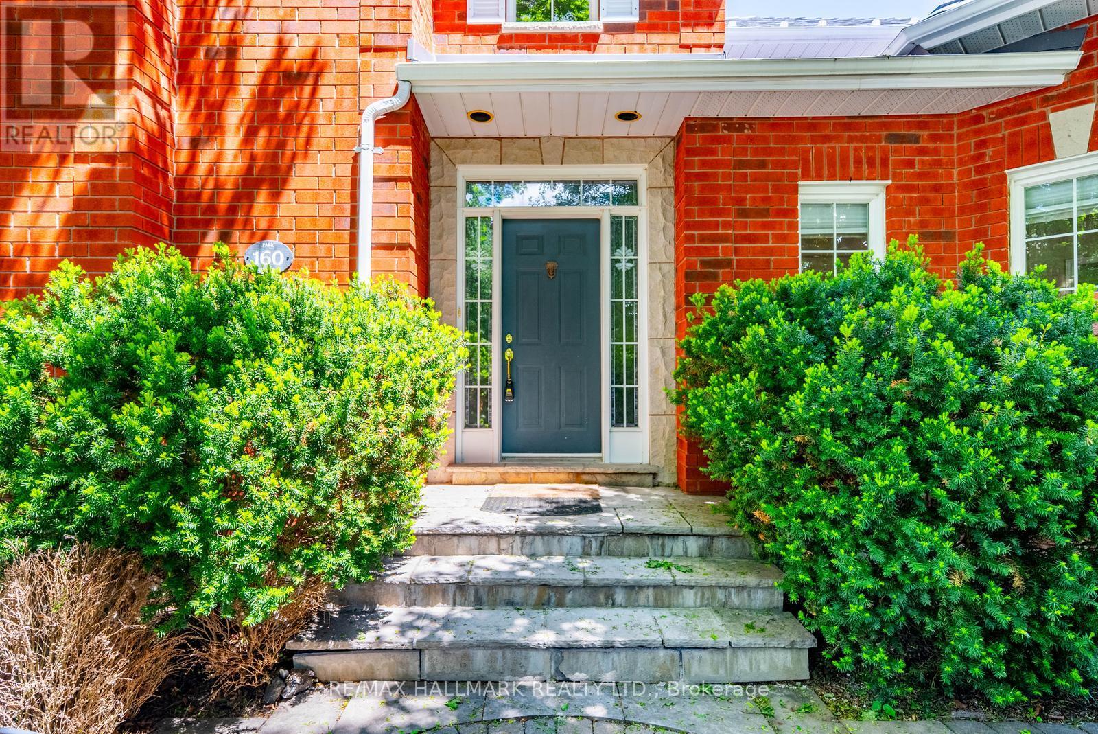 160 Park Drive, Whitchurch-Stouffville, Ontario  L4A 1J6 - Photo 7 - N13235896