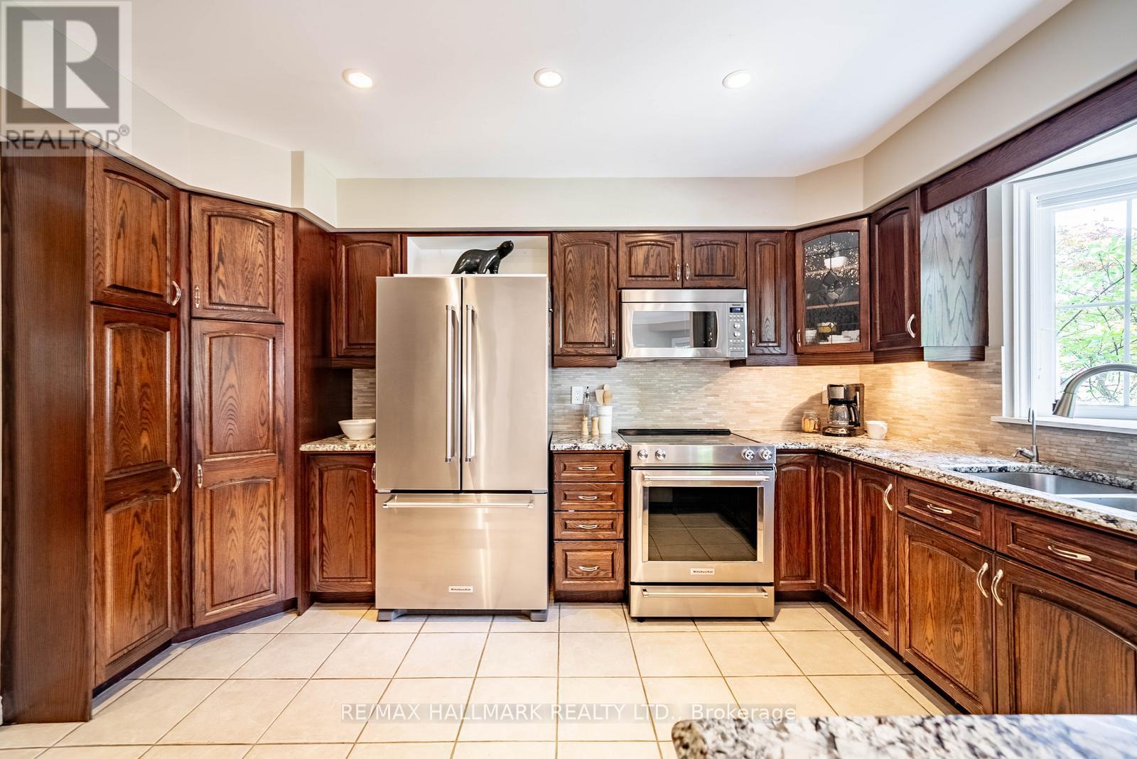 160 Park Drive, Whitchurch-Stouffville, Ontario  L4A 1J6 - Photo 16 - N13235896