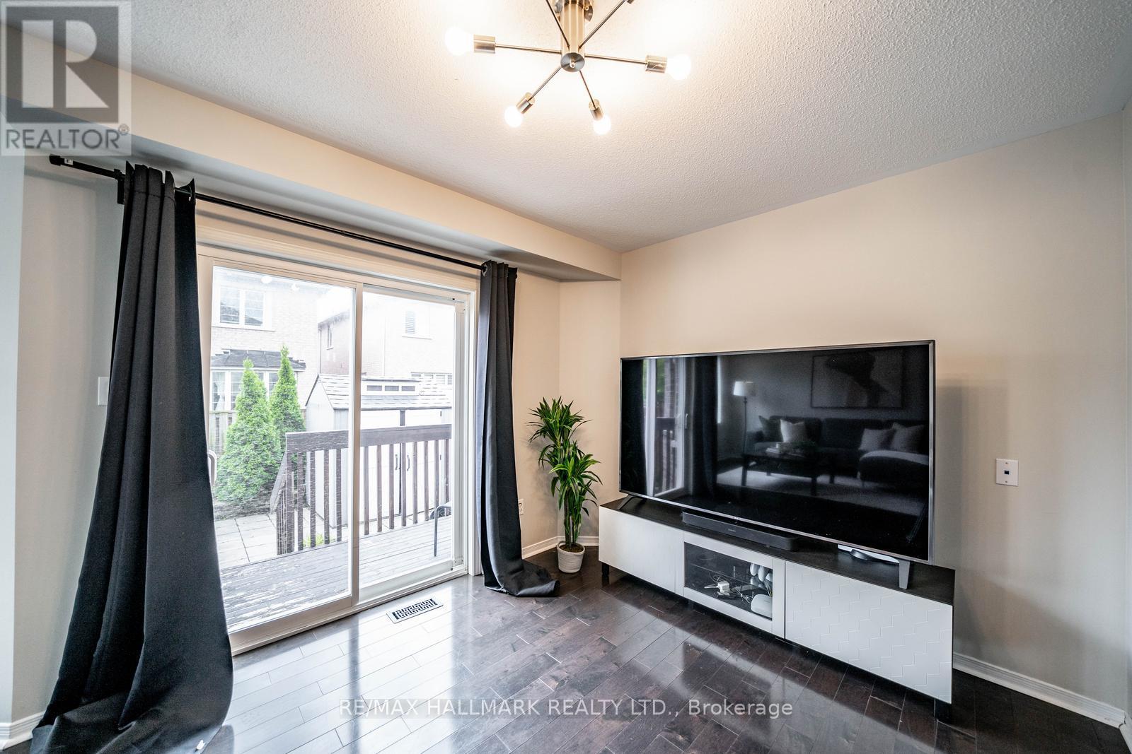 85 Vera Lynn Crescent, Whitchurch-Stouffville, Ontario  L4A 0X4 - Photo 14 - N13481054