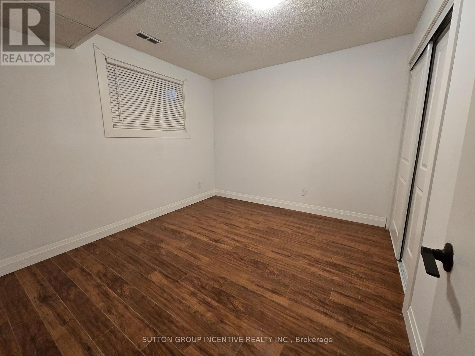 Lower - 211 Cliff Road, Barrie, Ontario  L4N 3X5 - Photo 15 - S13664938