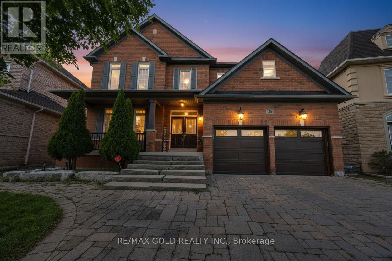 26 MOUNT ROYAL CIRCLE, Brampton, Ontario