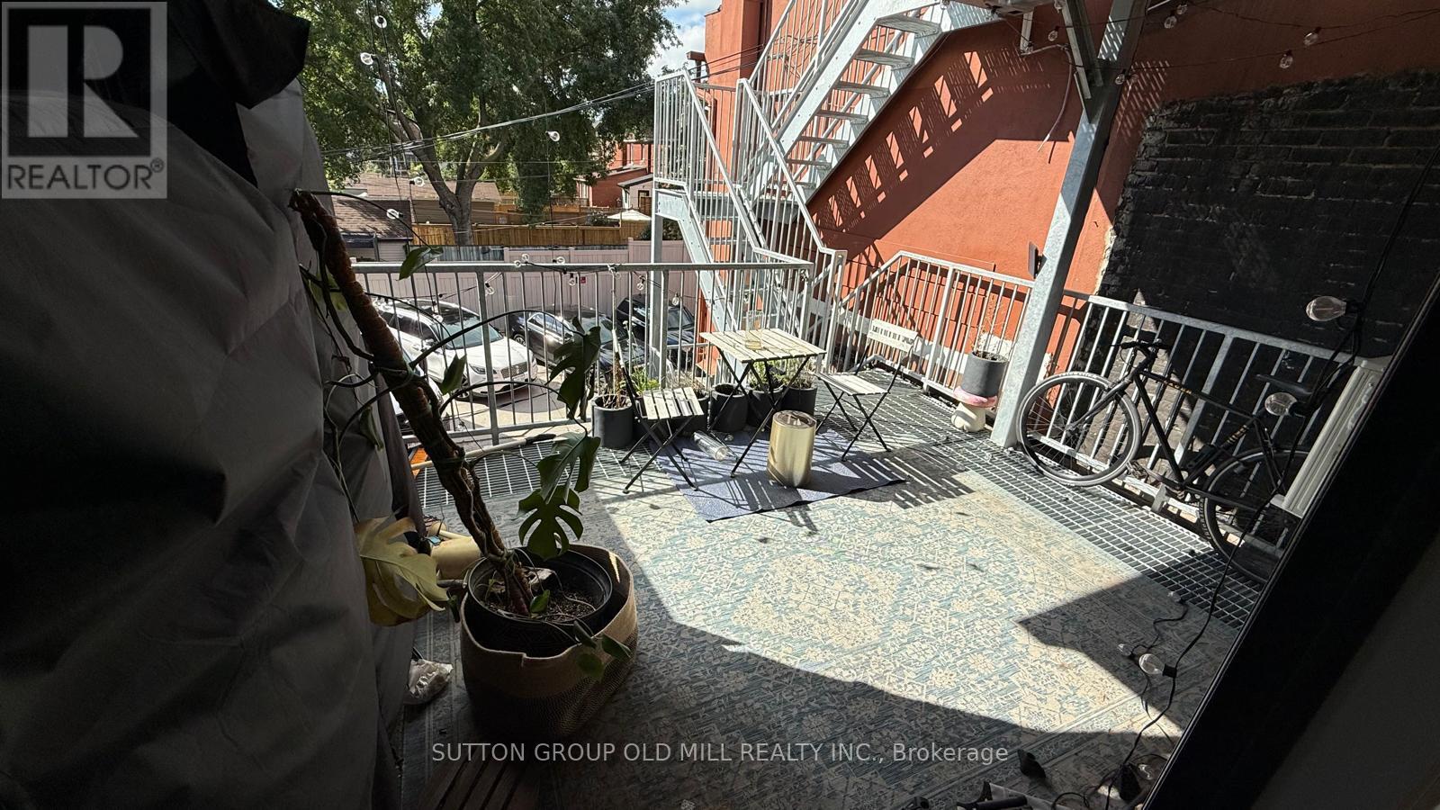 2nd Floor - 3293 Dundas Street W, Toronto, Ontario  M6P 2A5 - Photo 14 - W13715692