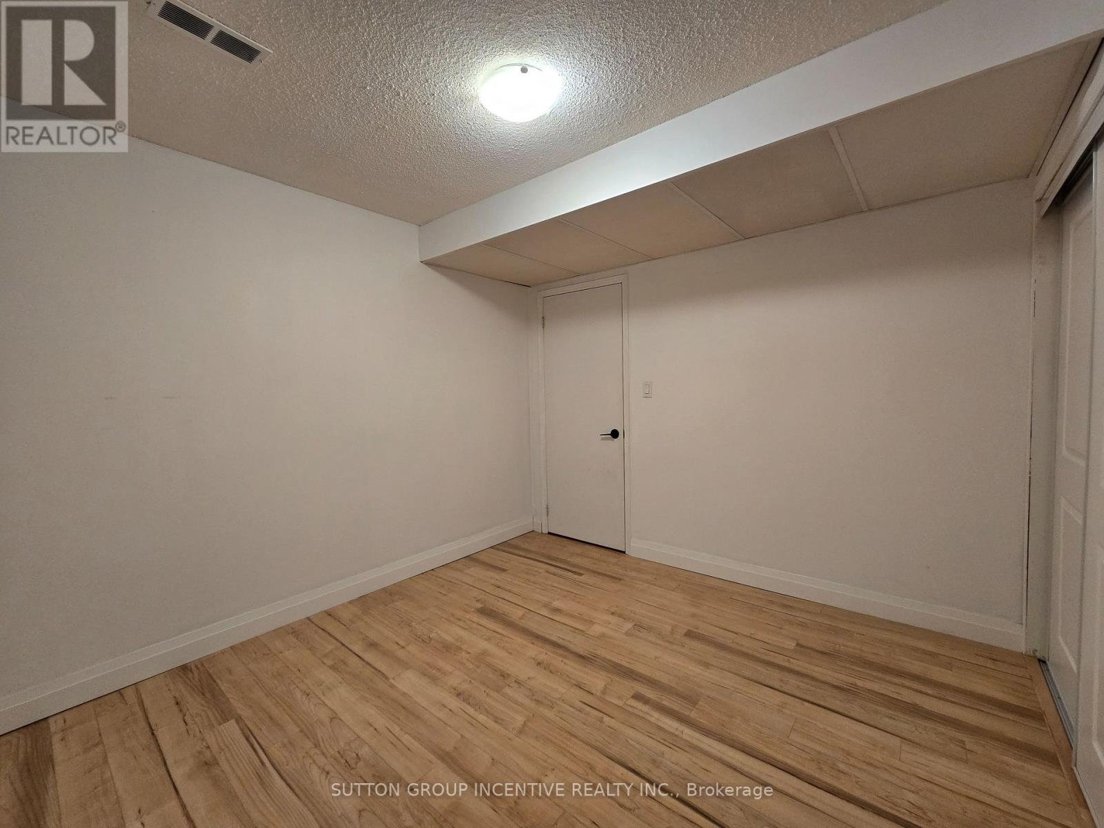 Lower - 211 Cliff Road, Barrie, Ontario  L4N 3X5 - Photo 19 - S13664938