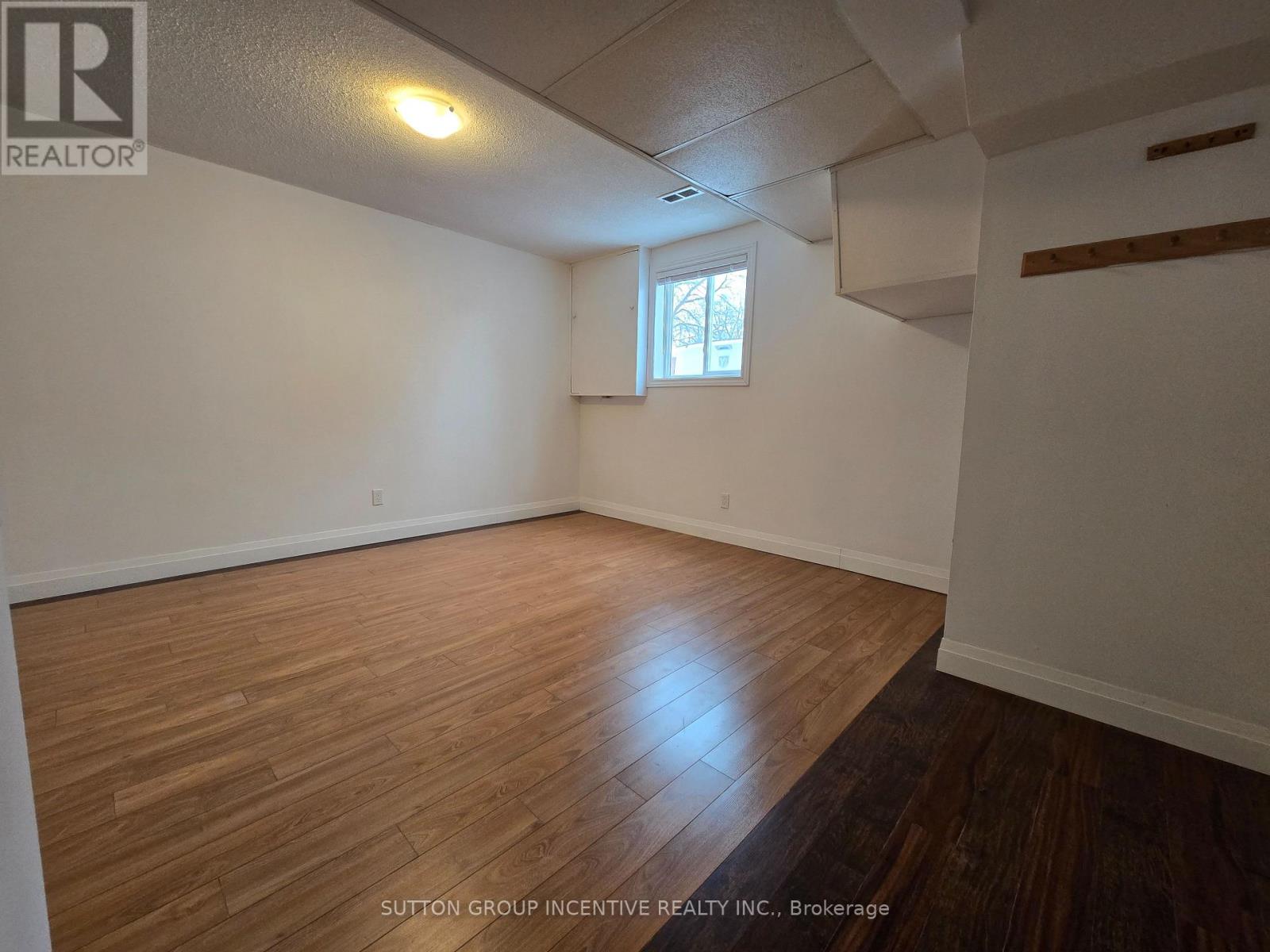 Lower - 211 Cliff Road, Barrie, Ontario  L4N 3X5 - Photo 6 - S13664938