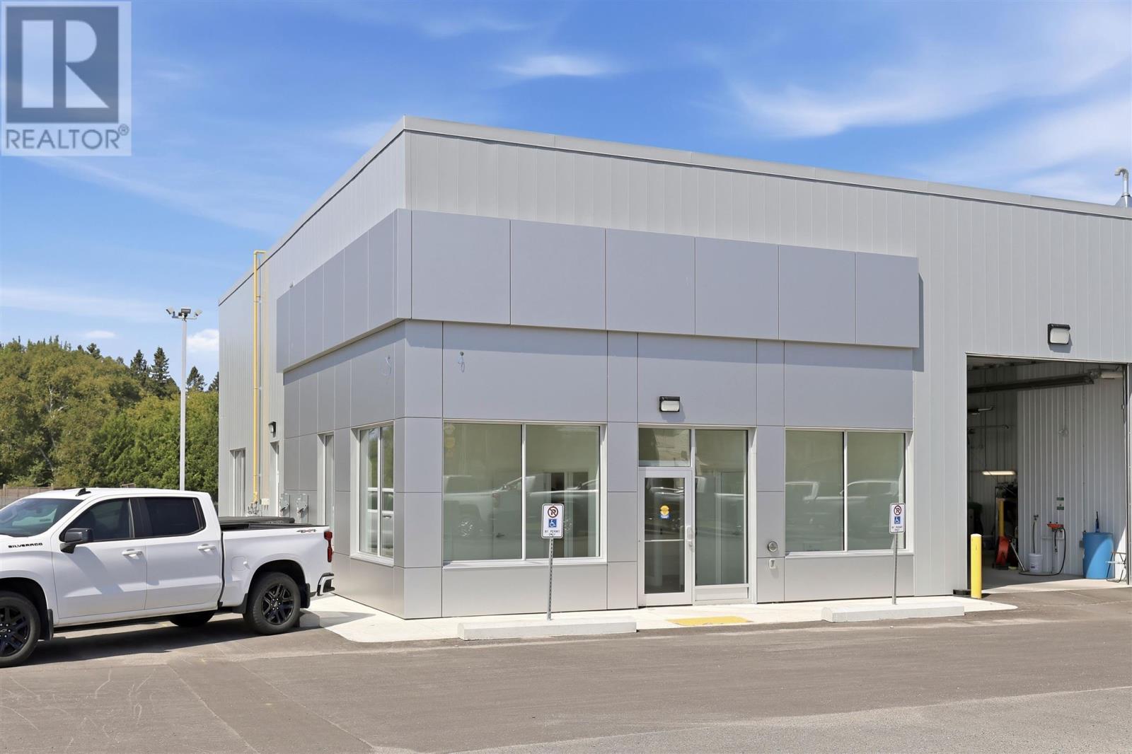911 Great Northern Rd, Sault Ste. Marie, Ontario  P6B 0B9 - Photo 10 - SM262275