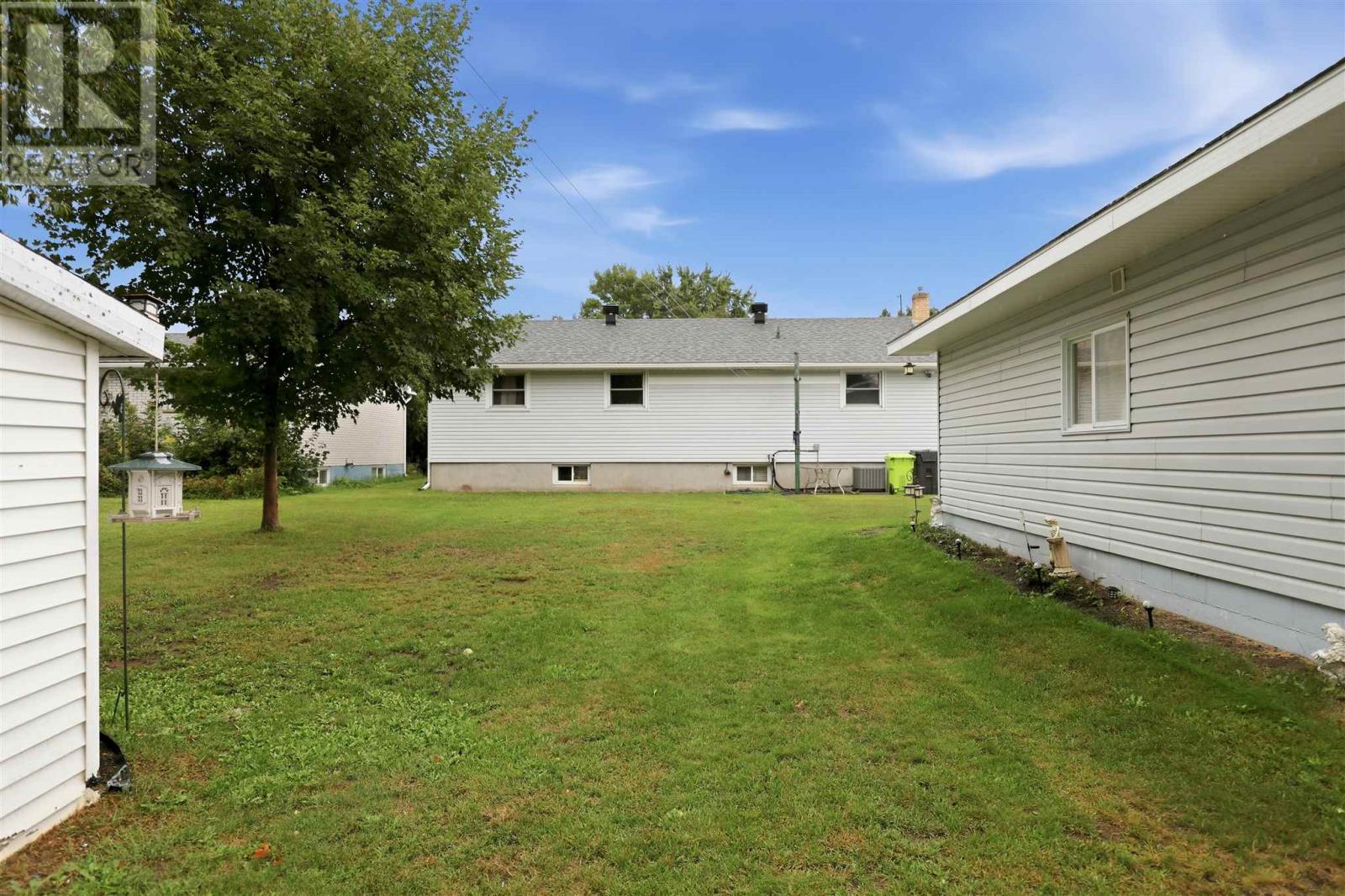 39 Park St, Sault Ste Marie, Ontario  P6A 5G7 - Photo 10 - SM262276
