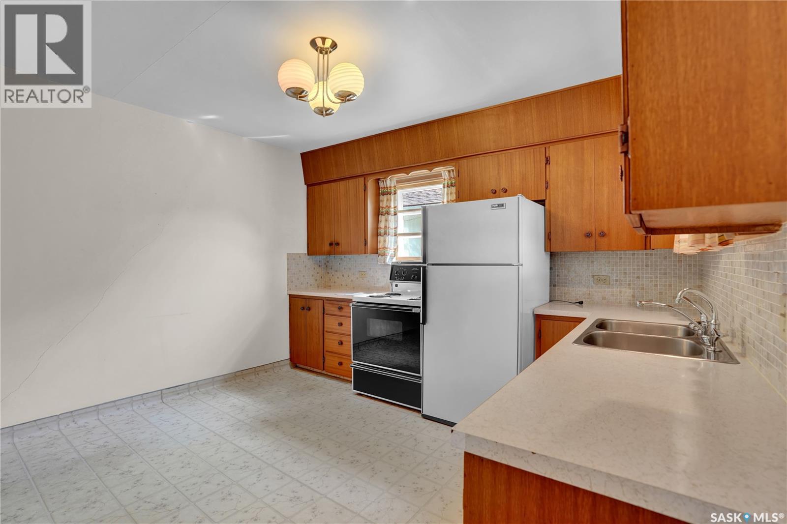 1112 Horace Street, Regina, Saskatchewan  S4T 5L4 - Photo 6 - SK046694