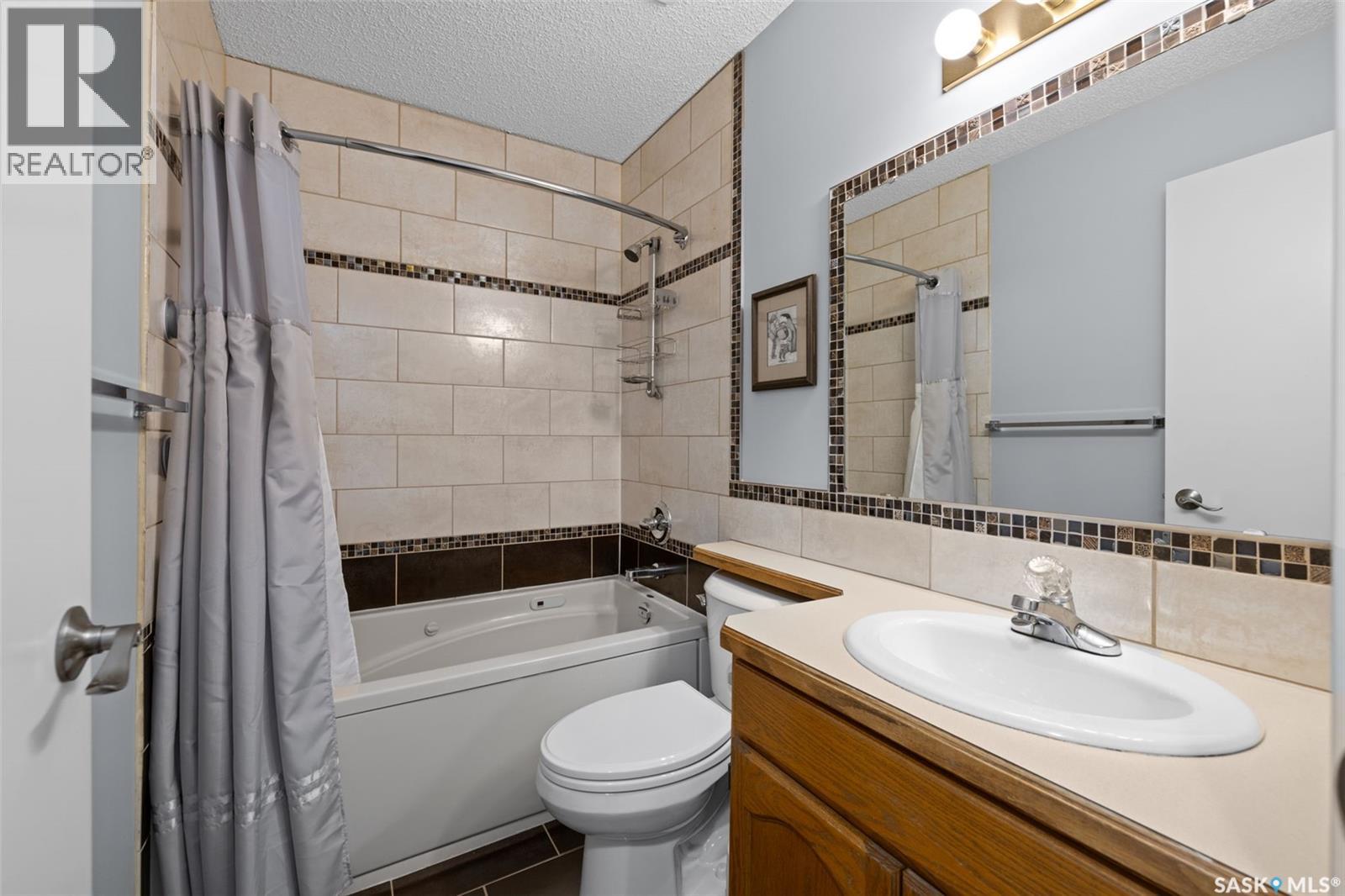 Drive 30 Greensboro Drive, Regina, Saskatchewan  S4S 7G1 - Photo 16 - SK046662