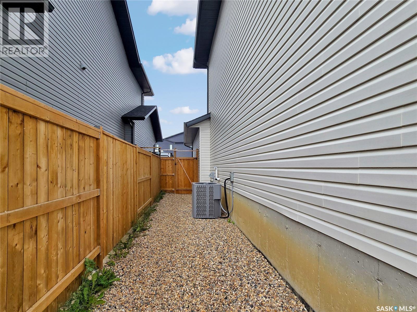 1336 Parr Hill Drive, Martensville, Saskatchewan  S0K 2T1 - Photo 33 - SK046512