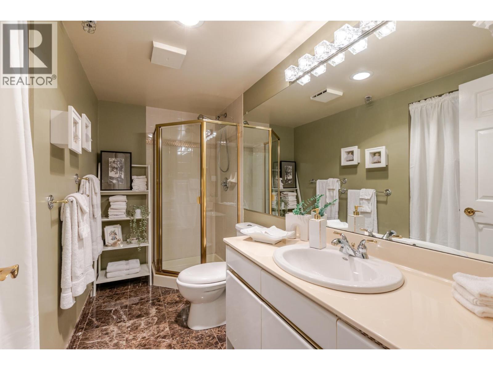 103 2 Renaissance Square, New Westminster, British Columbia V3M 6K3 - Photo 32 - R3158587