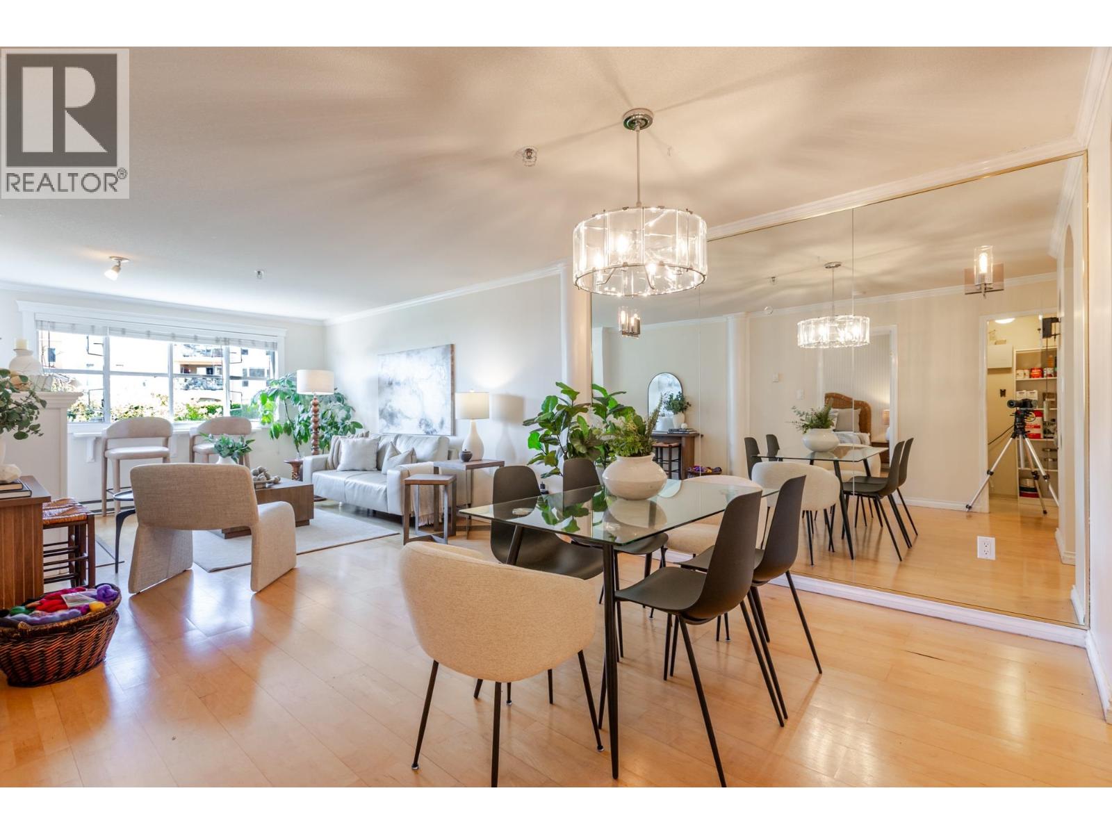 103 2 Renaissance Square, New Westminster, British Columbia V3M 6K3 - Photo 12 - R3158587