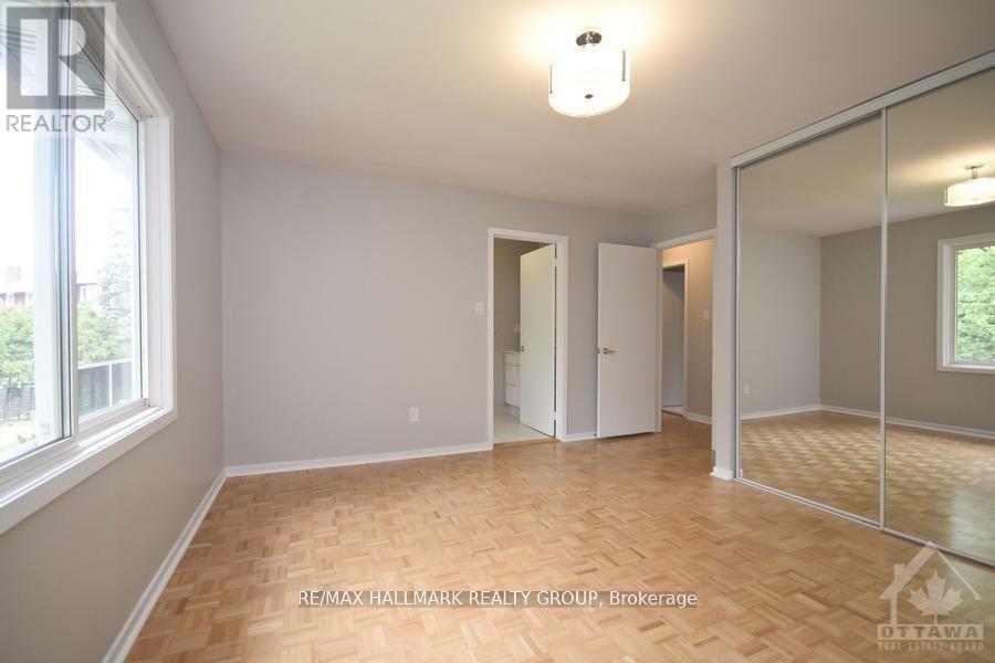 14 Whippoorwill Drive, Ottawa, Ontario  K1J 7J2 - Photo 8 - X13715700