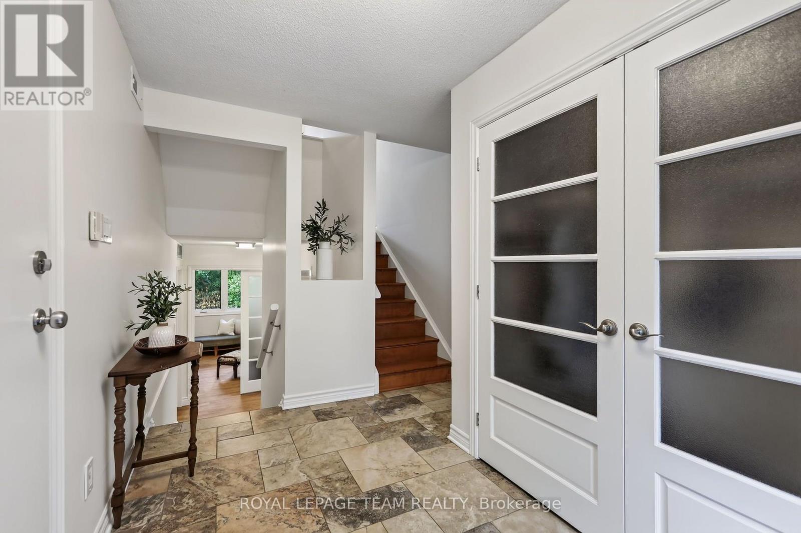 30 - 655 Richmond Road, Ottawa, Ontario K2A 3Y3 - Photo 4 - X13715748