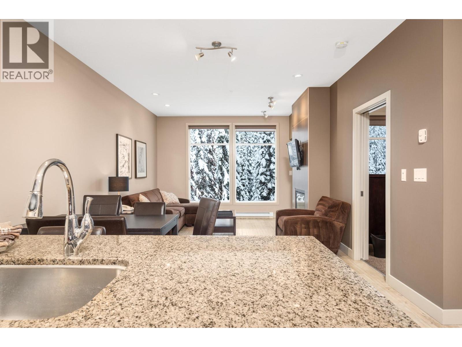 30 Monashee Road Unit# 310, Silver Star, British Columbia  V1B 0S8 - Photo 5 - 10398782