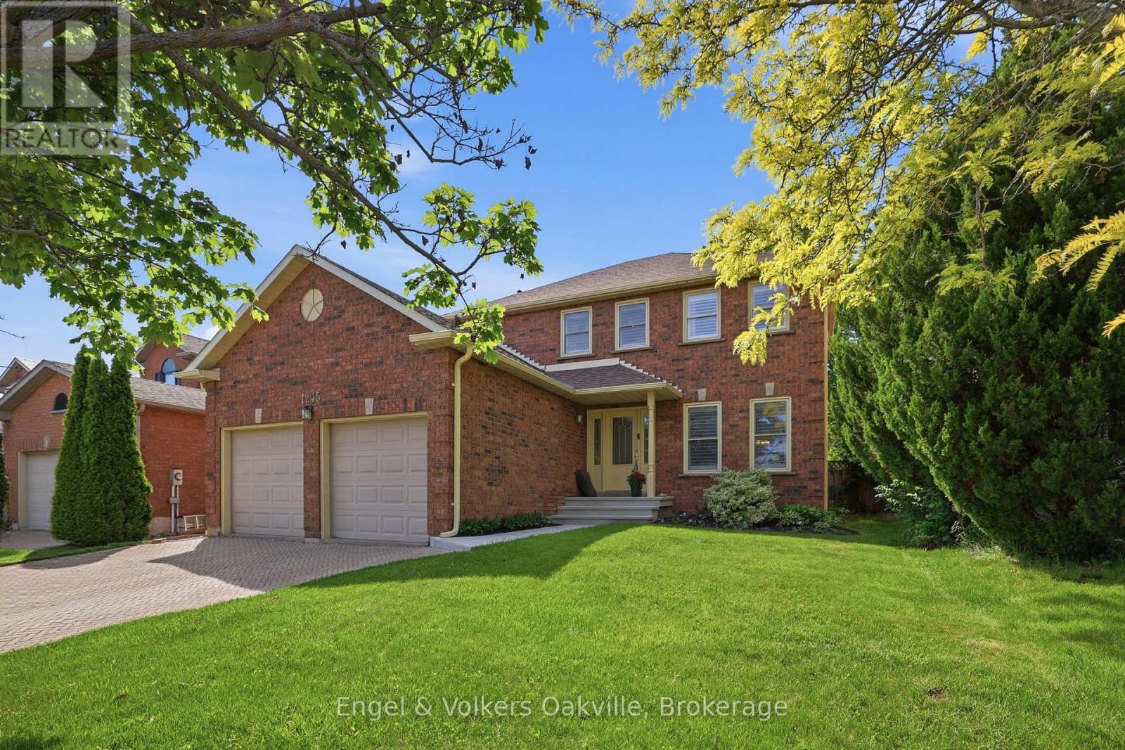 1245 Creekside Drive, Oakville, Ontario L6H 4Y8 - Photo 1 - W13715732