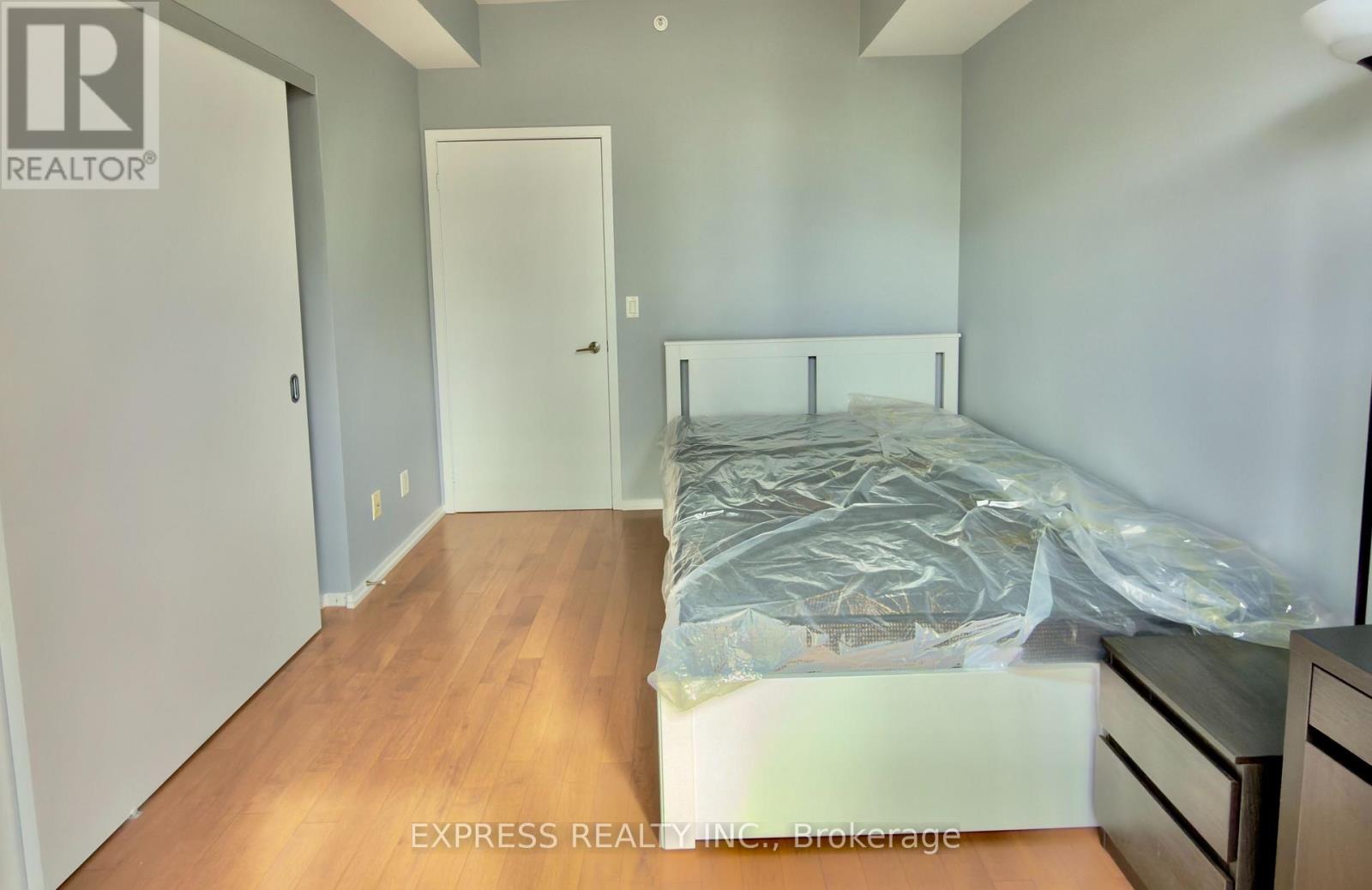 2006 - 75 St. Nicholas Street, Toronto, Ontario  M4Y 0A5 - Photo 15 - C13715710
