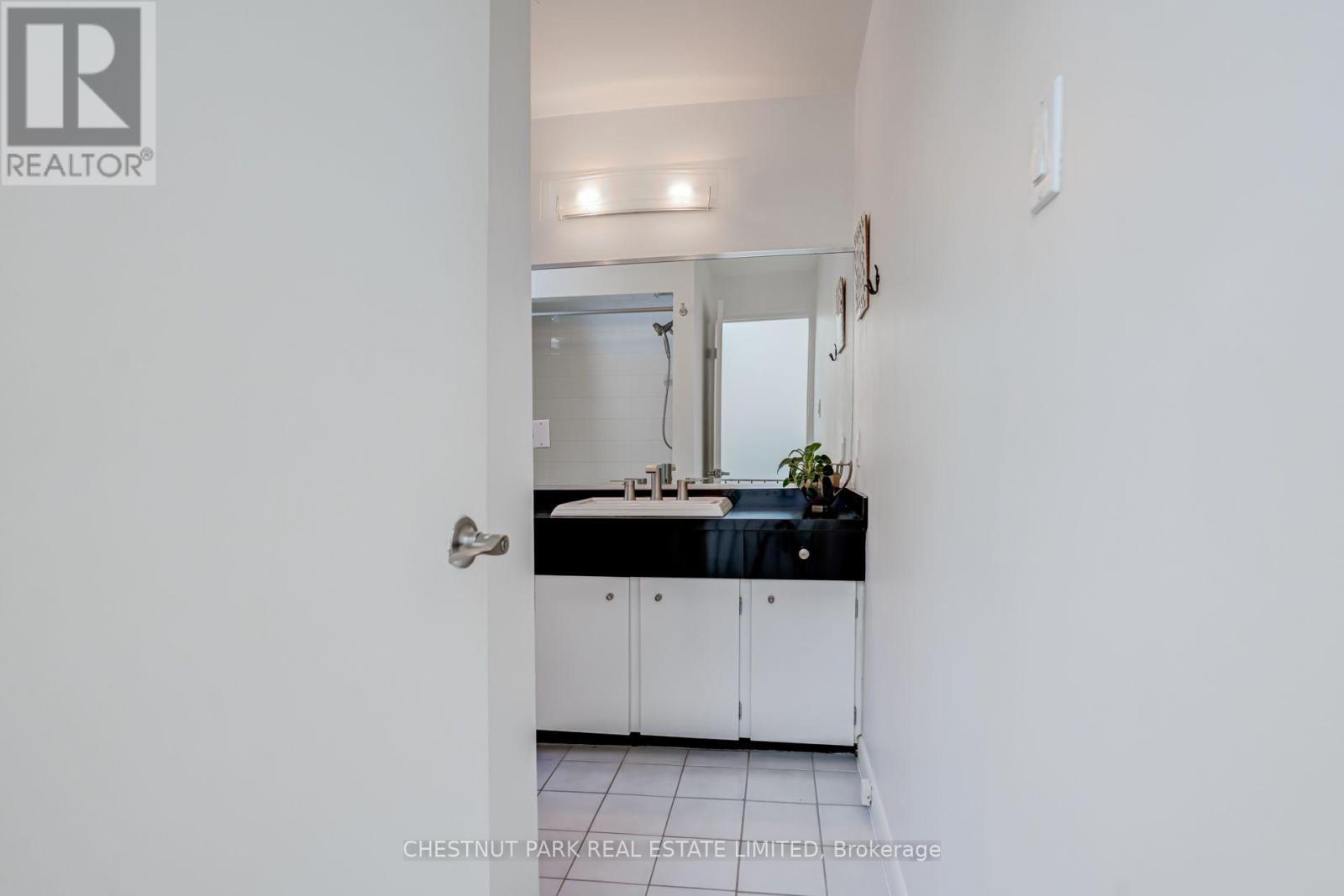 10 Sackville Place, Toronto, Ontario  M4X 1A4 - Photo 20 - C13715728