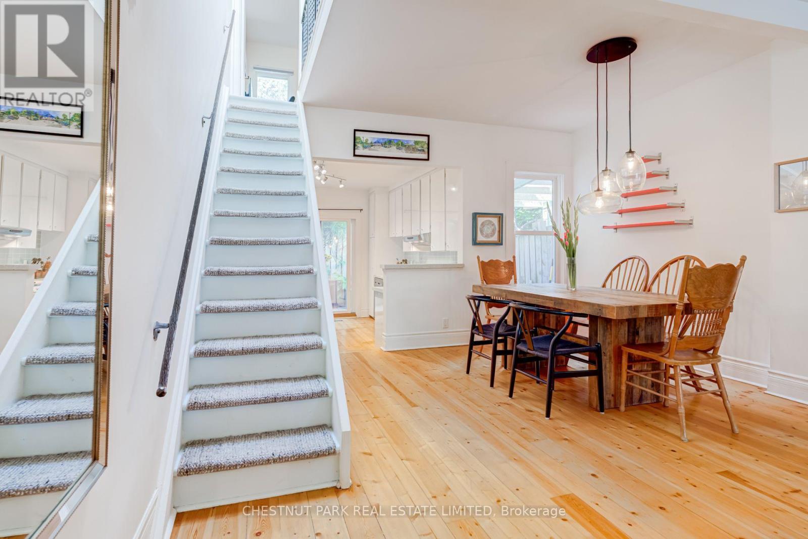 10 Sackville Place, Toronto, Ontario  M4X 1A4 - Photo 3 - C13715728