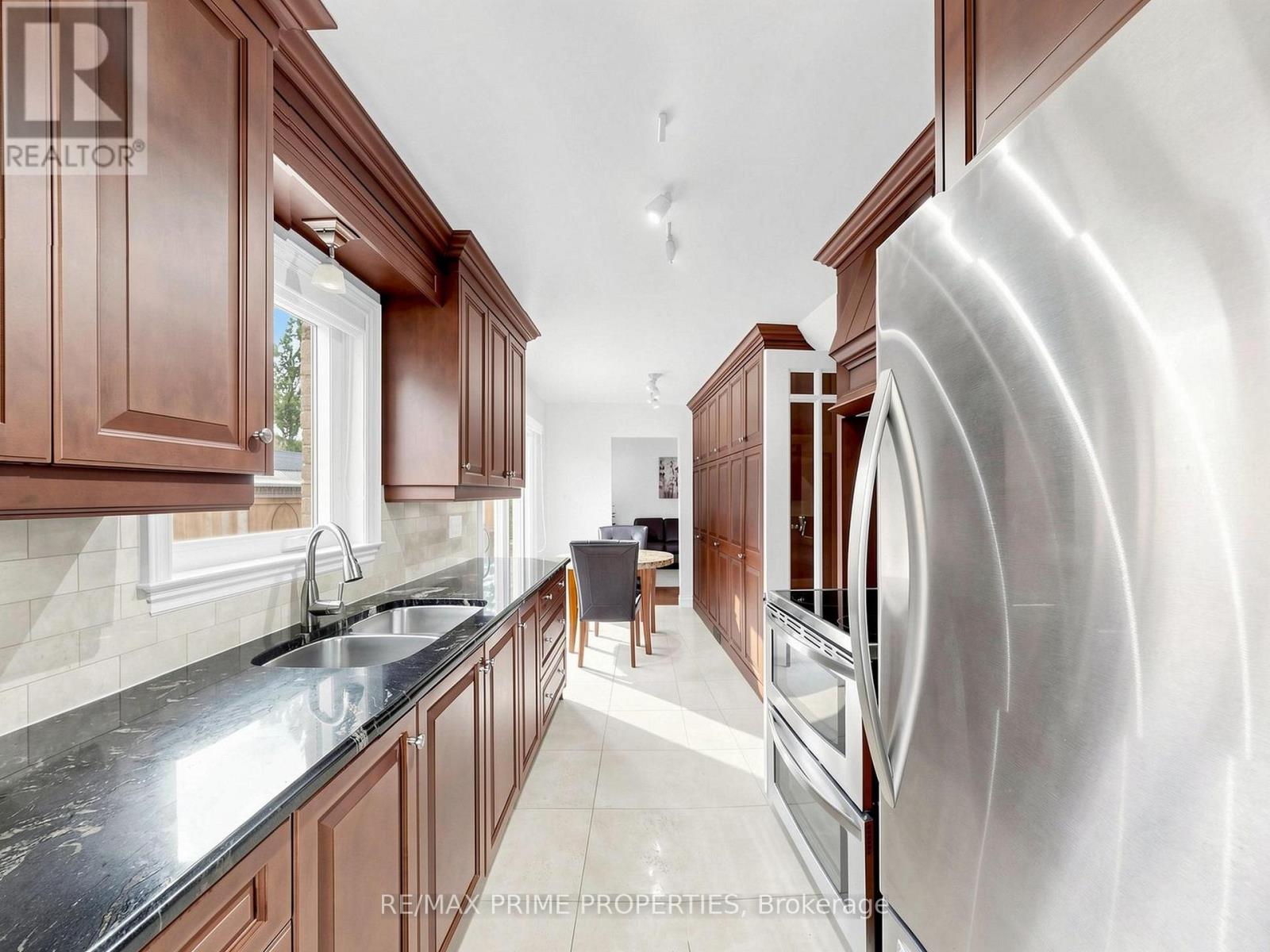 19 Post Horn Grove, Toronto, Ontario  M1S 3N3 - Photo 16 - E13715694