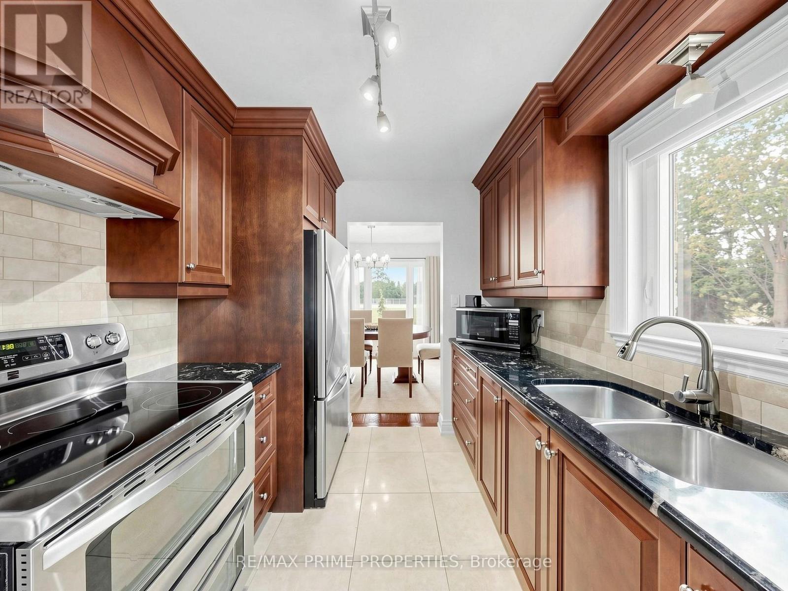 19 Post Horn Grove, Toronto, Ontario  M1S 3N3 - Photo 18 - E13715694