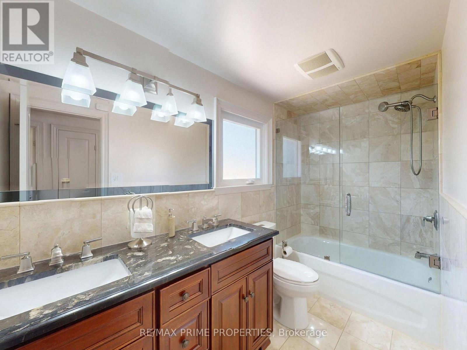 19 Post Horn Grove, Toronto, Ontario  M1S 3N3 - Photo 30 - E13715694