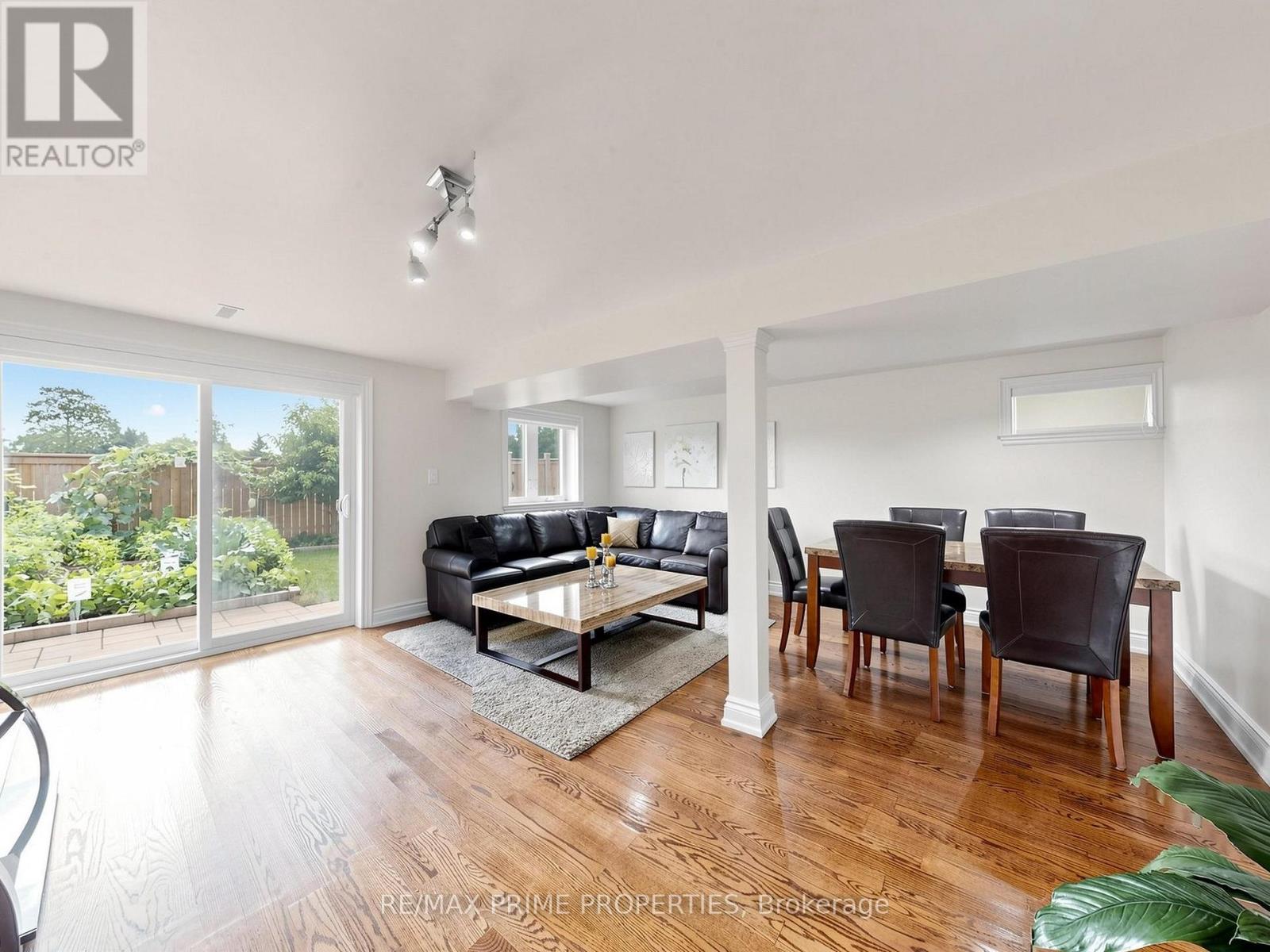 19 Post Horn Grove, Toronto, Ontario  M1S 3N3 - Photo 31 - E13715694