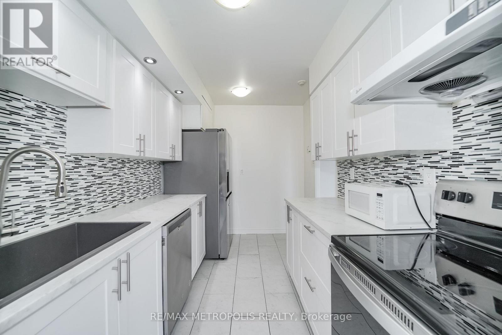407 - 301 Prudential Drive, Toronto, Ontario  M1P 4V3 - Photo 15 - E13715712
