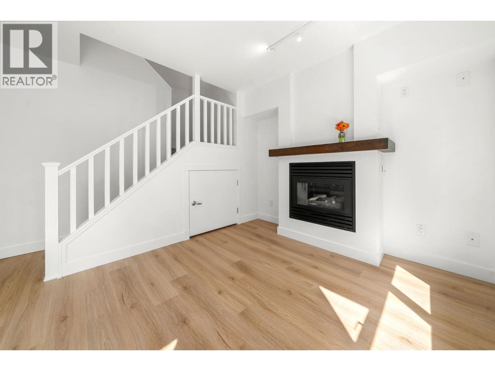 Th9 969 Richards Street, Vancouver, British Columbia V6B 1A8 - Photo 5 - R3159137