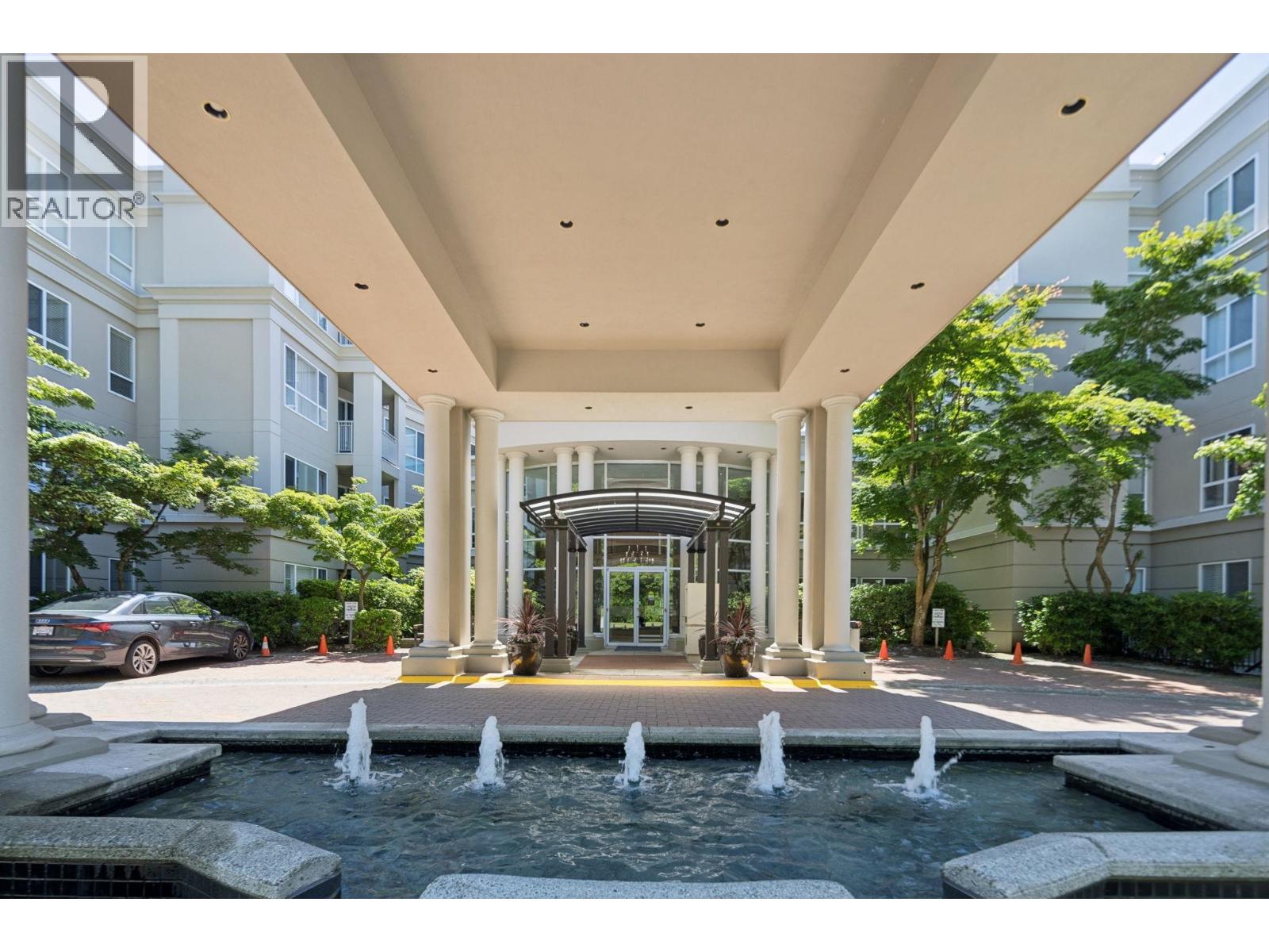 118 3098 GUILDFORD WAY, Coquitlam, British Columbia