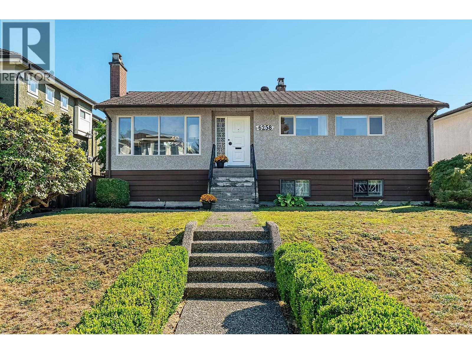 6258 BERWICK STREET, Burnaby, British Columbia