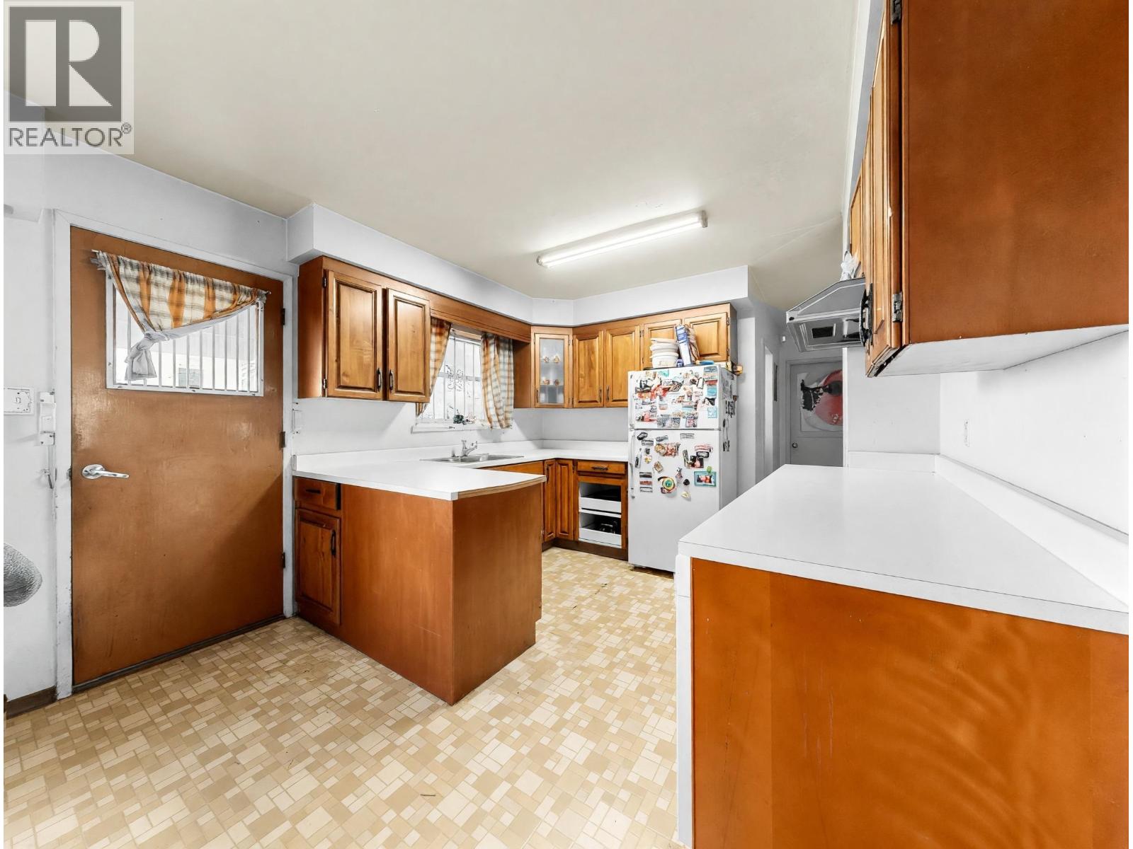 6987 Balmoral Street, Vancouver, British Columbia  V5P 3P8 - Photo 10 - R3159139