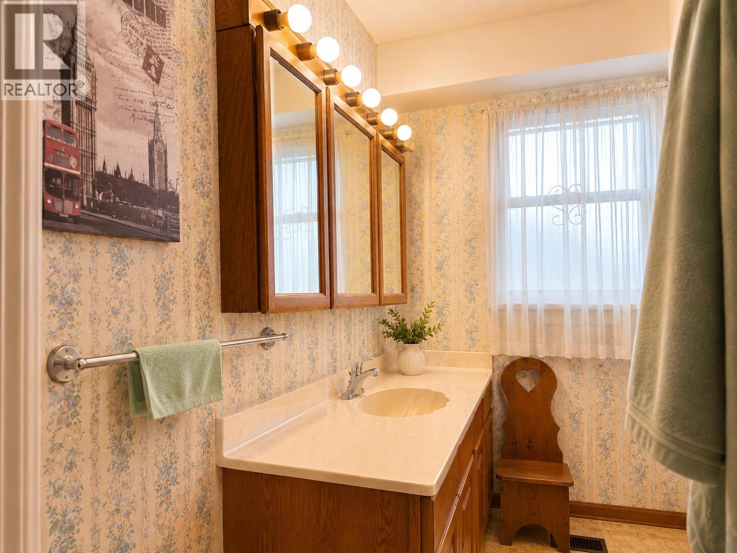 6987 Balmoral Street, Vancouver, British Columbia  V5P 3P8 - Photo 15 - R3159139