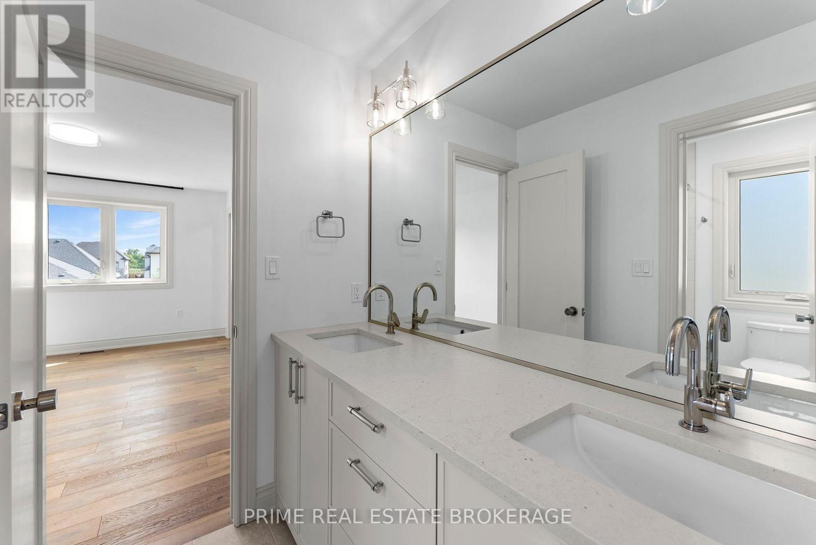 793 Valleystream Walk, London North, Ontario  N6G 3Z7 - Photo 32 - X13635822